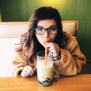 Meet your Posher, Farrah